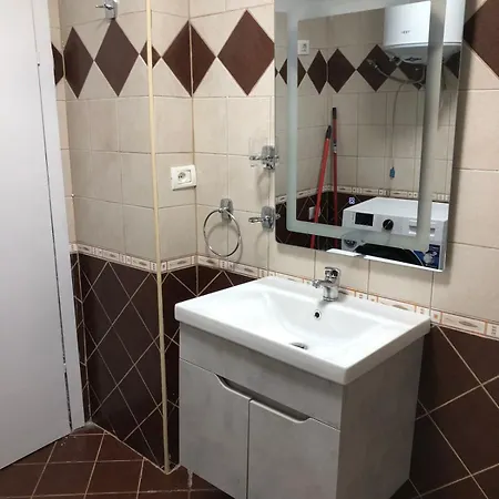 Tirent - Comfortable 1-bedroom In Fresku Apartment *